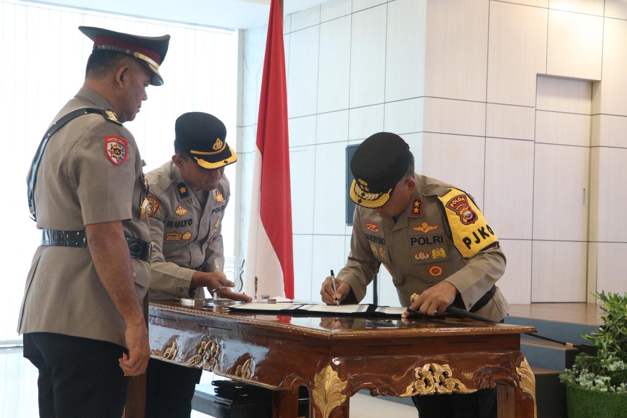 Kapolda Bengkulu Lantik Irwasda, Kapolresta Bengkulu, dan Penyerahan Jabatan Dirsamapta