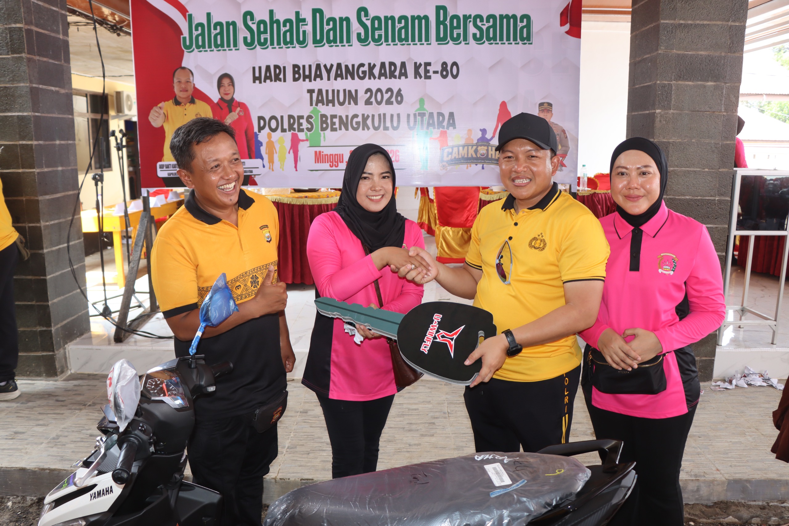 Semarak Hari Bhayangkara ke-80: Tawa, Keringat, dan Kreasi Nasi Goreng di Polres Bengkulu Utara