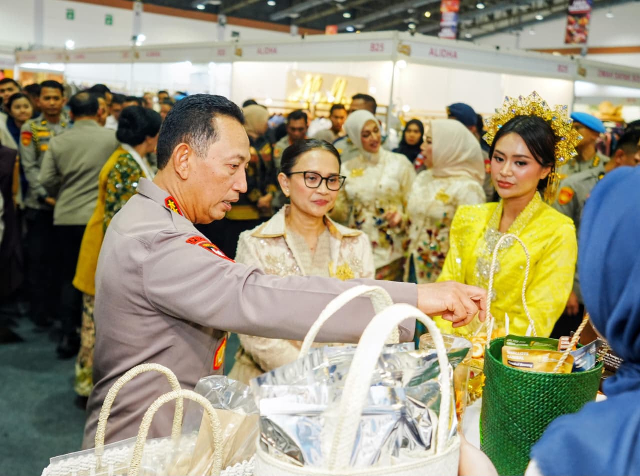 Kapolri Hadiri Bazar Kreasi Bhayangkari Nusantara 2026, Perkuat Pemberdayaan UMKM dan Budaya Lokal