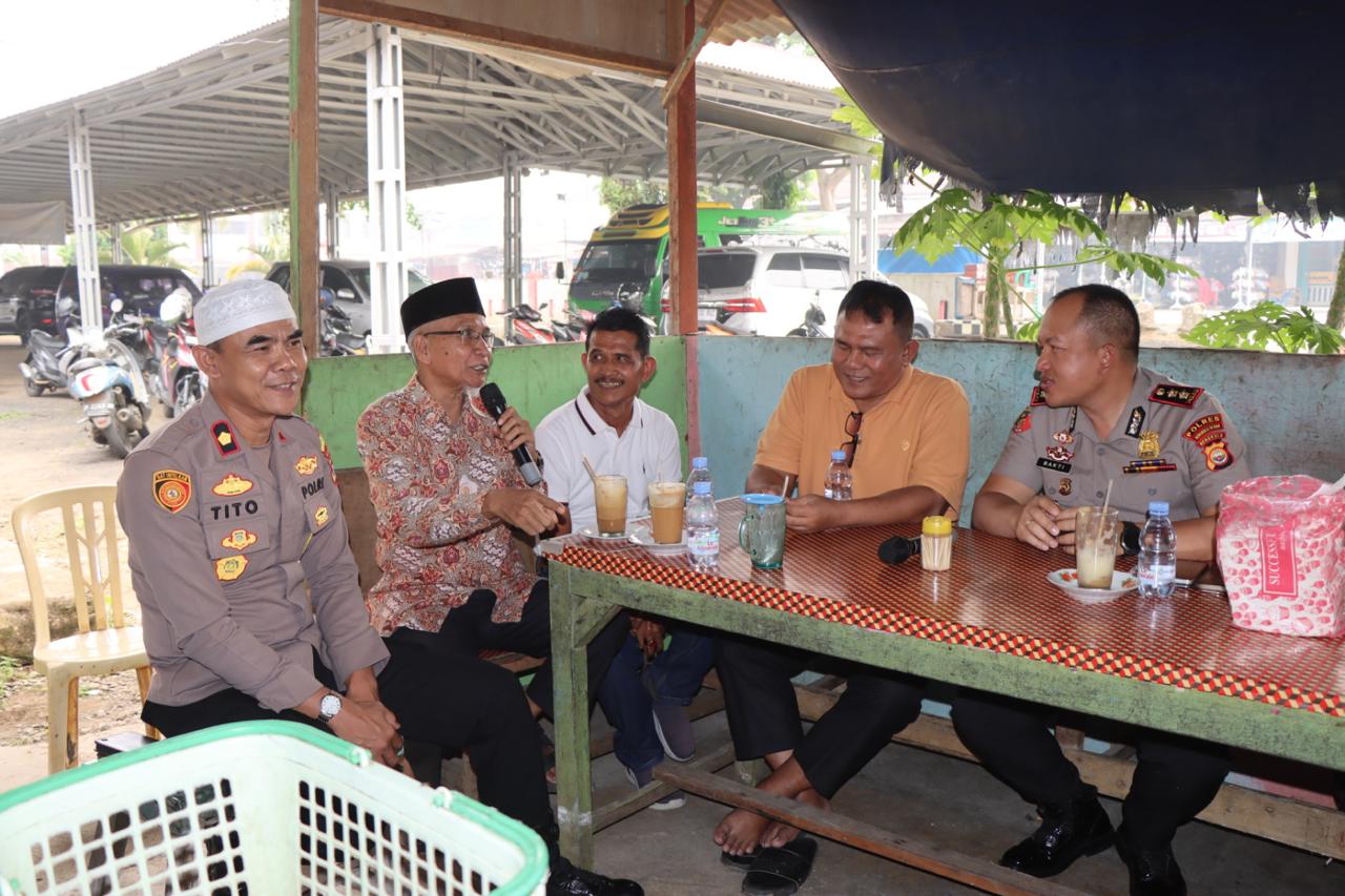 Dekatkan Diri dengan Masyarakat, Kapolres Bengkulu Utara Gelar “Ngobrol Bareng Kamtibmas” di Pasar Purwodadi