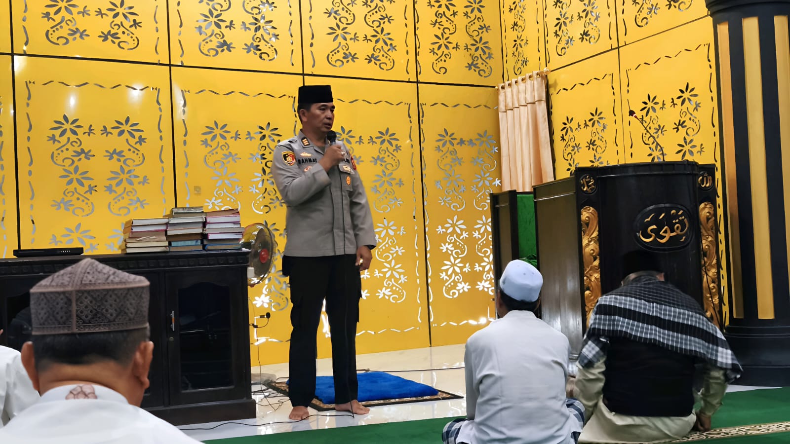 Sambangi Masjid Taqwa Arga Makmur, Jajaran Polres Bengkulu Utara Serap Aspirasi Warga Lewat ‘Subuh Keliling’