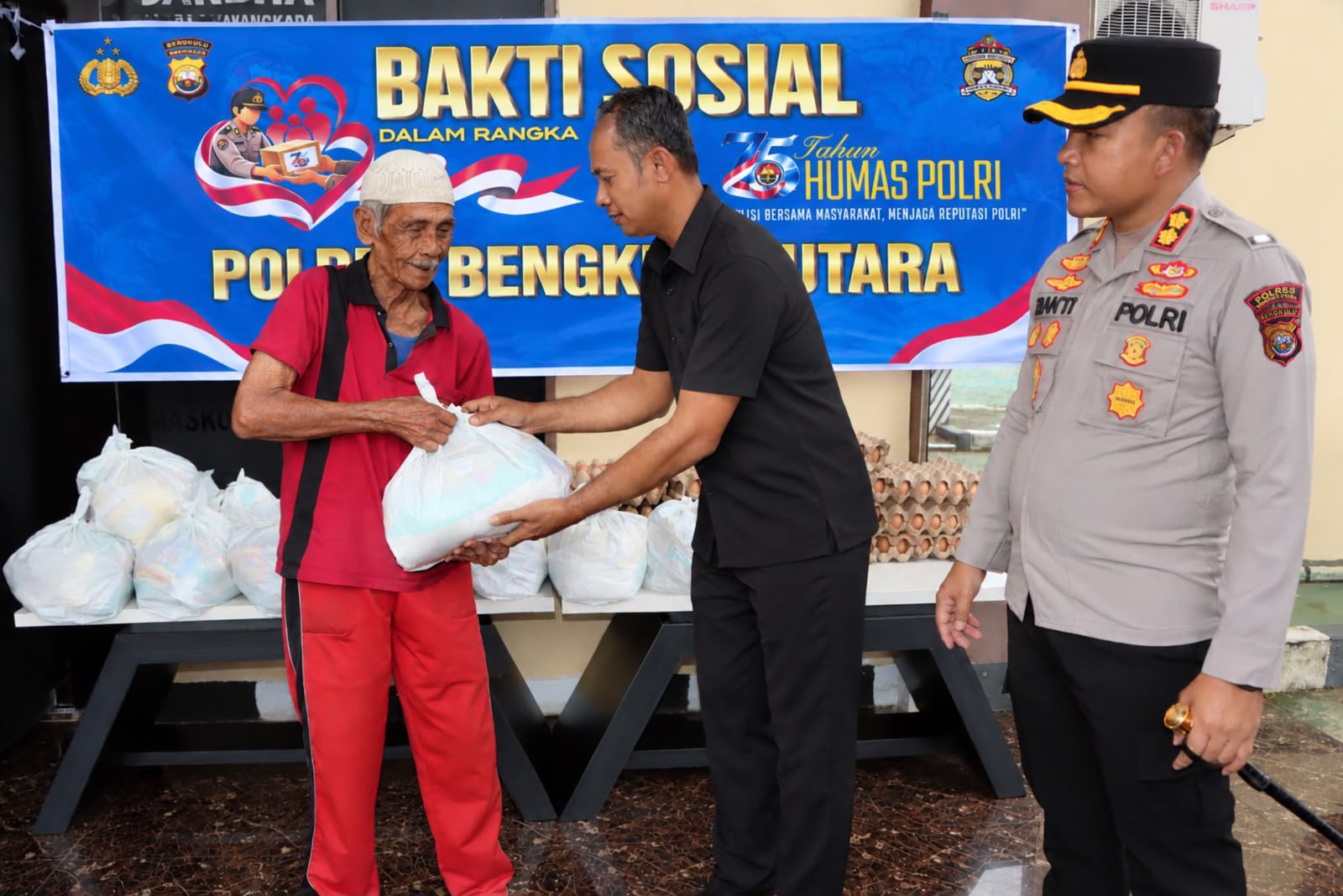 Polres Bengkulu Utara Gelar Bakti Sosial Peduli Sesama Sambut Hari Jadi Humas Polri
